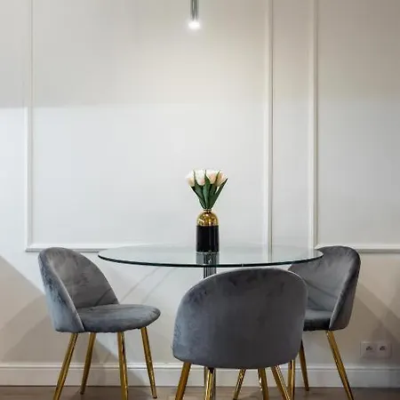Close-urban Chic- Mennica - Center - For 15 Guests *