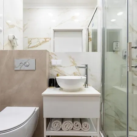 Appartamento Close-urban Chic- Mennica - Center - For 15 Guests