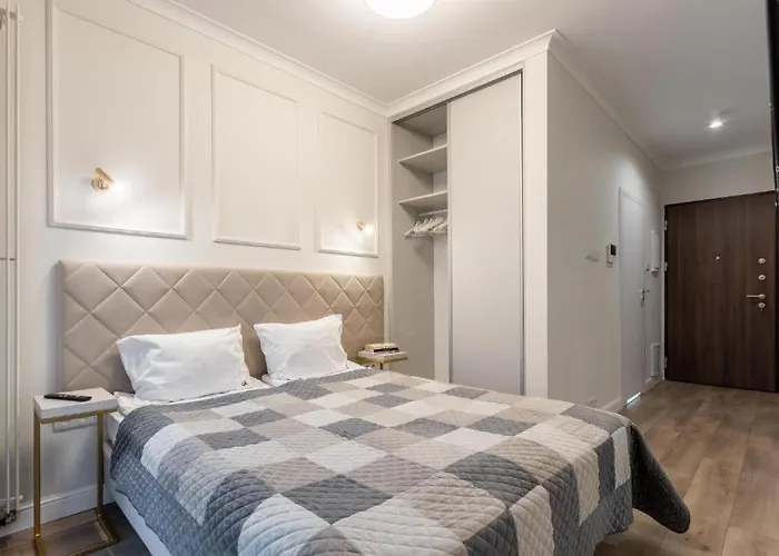 Close-urban Chic- Mennica - Center - For 15 Guests * Varsó